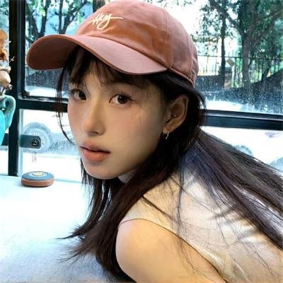 黑影窥窗